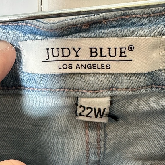 Judy Blues‎ Plus Size Boyfriend Fit Distressed Jeans Size 22W Light Wash - Picture 5 of 6